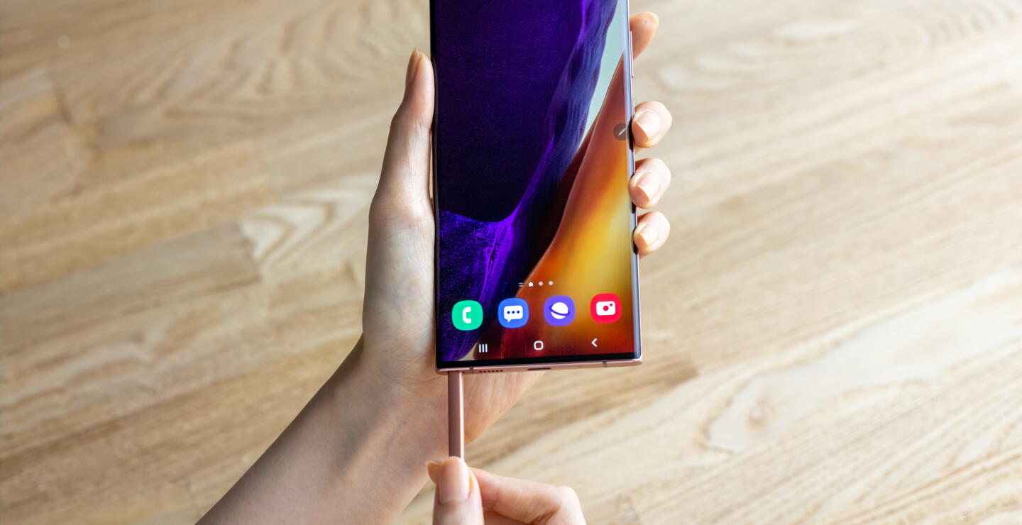 373430_Samsung Note 20 // Foto: AFP