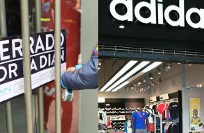 Cierran tienda Adidas en Bogotá; no cumplía con requisito indispensable para clientes