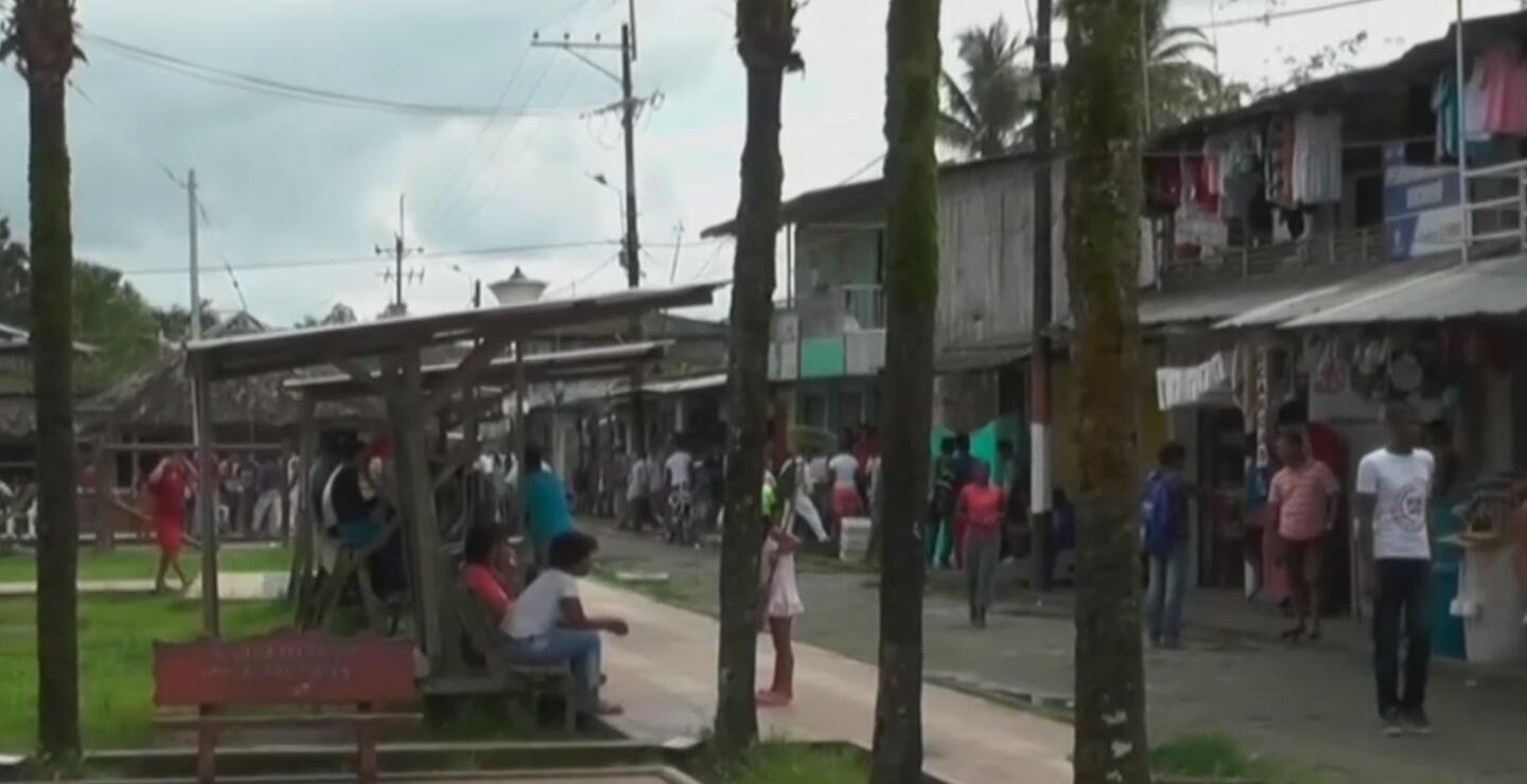 Por enfrentamientos entre ELN y Clan del Golfo, unas 700 familias están confinadas en Chocó