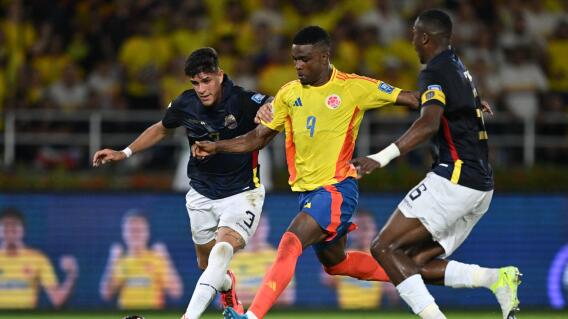 Jhon Córdoba en acción con la Selección Colombia, por Eliminatorias. Jhon Córdoba en acción con la Selección Colombia, por Eliminatorias.