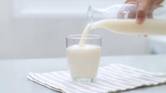 Cuáles son las marcas de leche que podrían desaparecer del mercado en Colombia