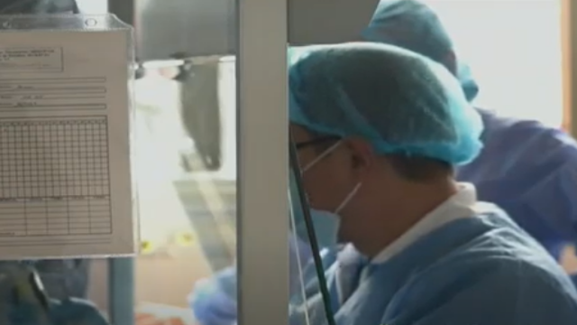 Autoridades sanitarias investigan dónde estuvo el error en 40 pruebas de coronavirus en Antioquia