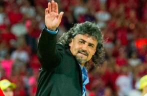 071216_leonel_alvarez_dim.jpg
