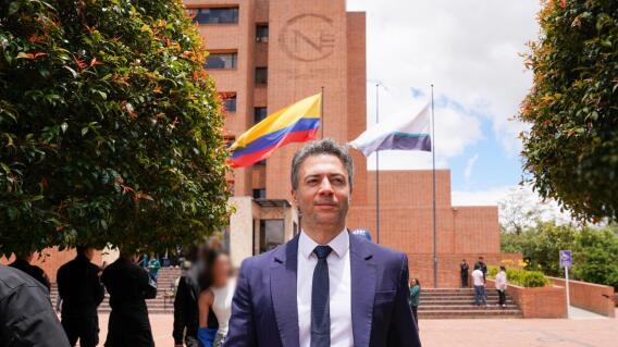 Si Daniel Quintero renuncia a consulta, no podrá aspirar por esa corporación: magistrado de CNE Si Daniel Quintero renuncia a consulta, no podrá aspirar por esa corporación: magistrado de CNE
