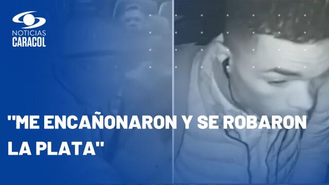 Estos dos sujetos armados amenazaron y robaron a conductor de flota y pasajeros en Bogotá Estos dos sujetos armados amenazaron y robaron a conductor de flota y pasajeros en Bogotá