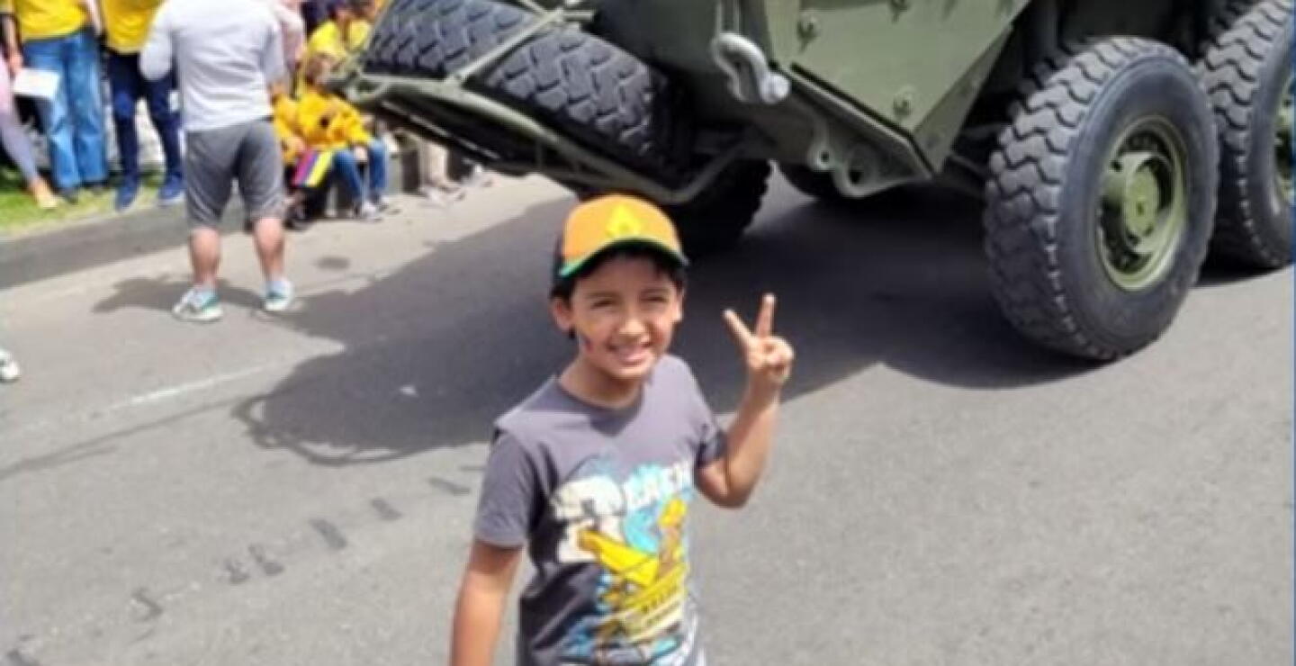 BMW atropelló a niño tras salir del colegio y murió: conductora quedó libre