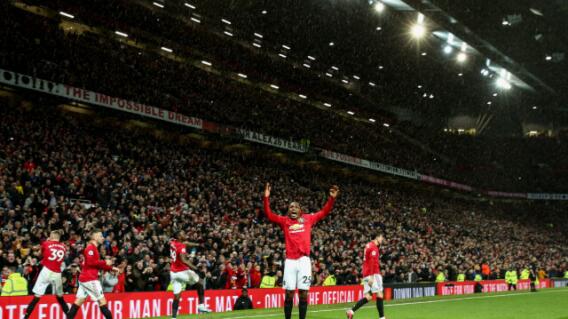 335737_Estadio Old Trafford, de Manchester