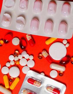 Emiten alerta por riesgo de "retos” de redes con medicamentos: esto dicen Minsalud, Invima e INS