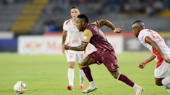 Acción de juego en el duelo entre América vs. Tolima, por la Liga BetPlay. Acción de juego en el duelo entre América vs. Tolima, por la Liga BetPlay.