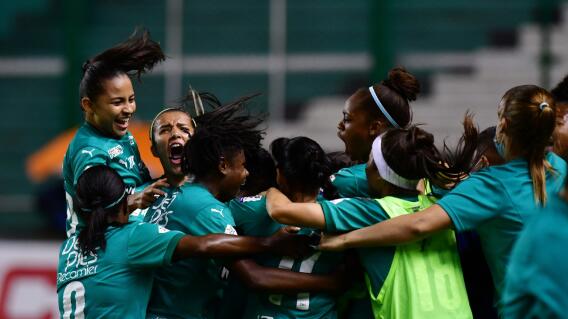 Cali femenino Cali femenino