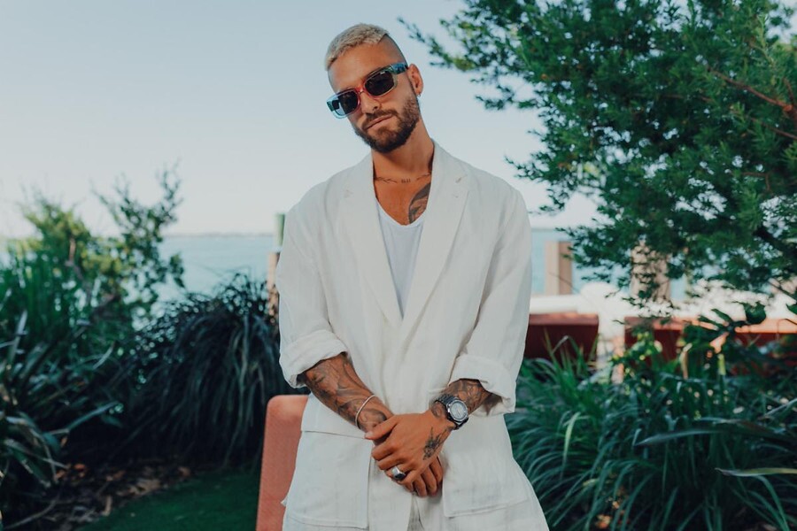 Maluma lanza colección de gafas -