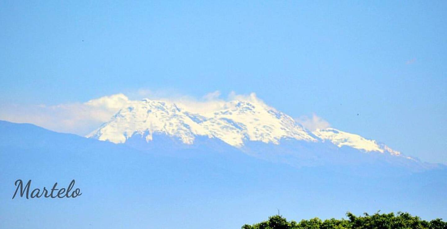 277087_Vista del Nevado del Huila desde Cali. Foto: Angélica Martelo.