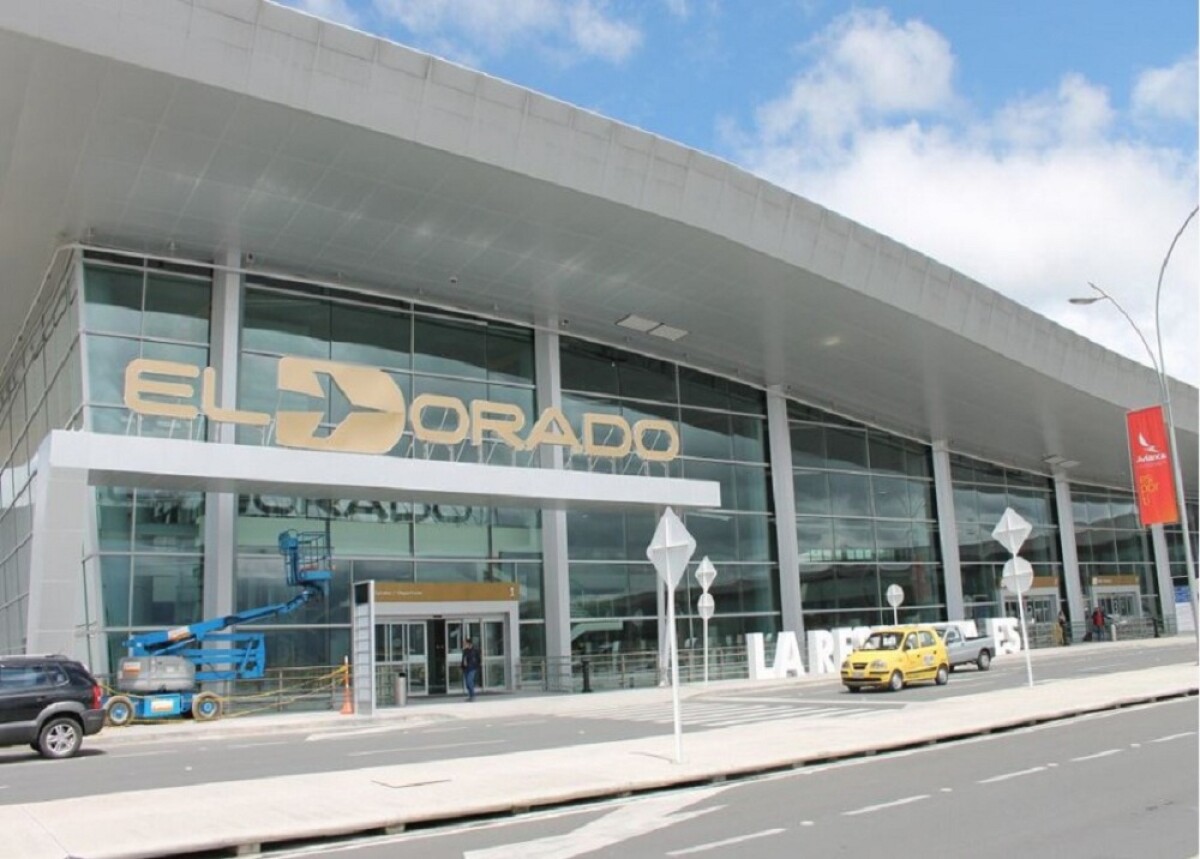 275356_Blu Radio. Aeropuerto El Dorado / Foto: Aerocivil