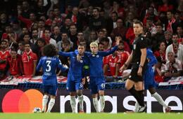Enzo Fernández en Chelsea vs. Benfica por la Champions League.