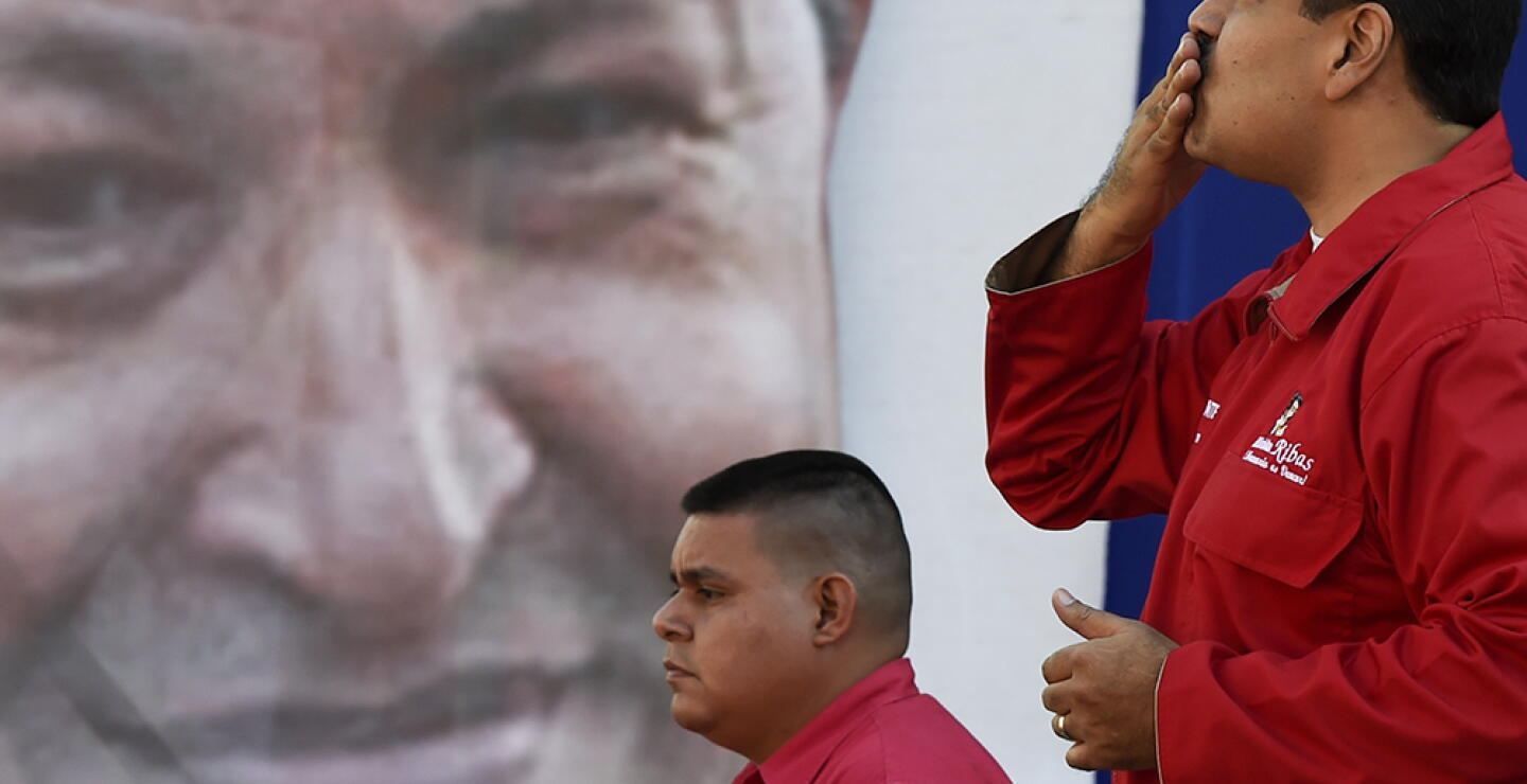 279572_Blu Radio. Hugo Chávez y Nicolás Maduro. Foto: AFP