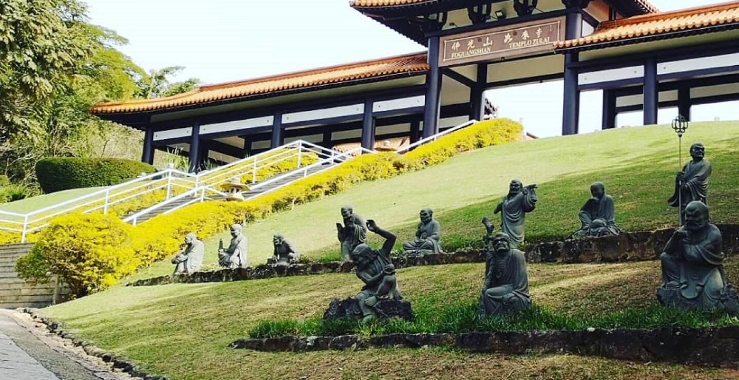 337784_BLU Radio // Templo budista Brasil // Foto: BLU Radio