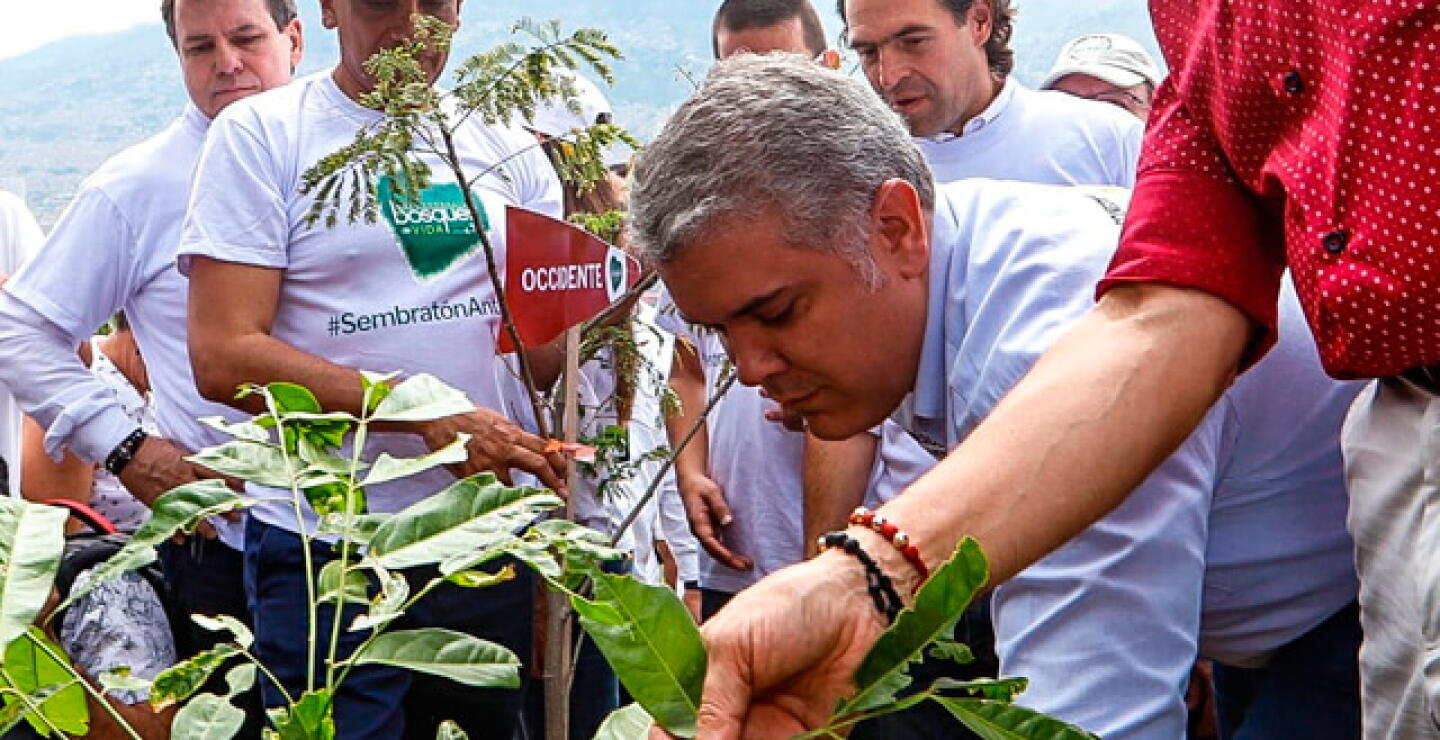 duque-en-medellin.jpg