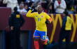 Jáminton Campaz festeja el gol que le marcó a Francia en duelo de preparación rumbo al Mundial 2026.