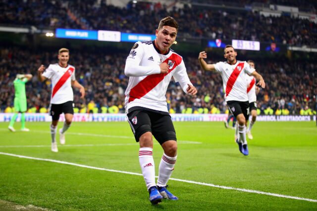 Hinchas de River recuerdan el gol de Juan Quintero frente a Boca en