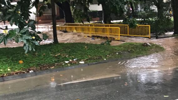 293019_BLU Radio. Aguacero en Medellín / Foto: Cortesía