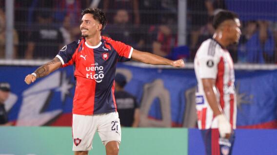 Junior perdió en su visita a Cerro Porteño en la Copa Libertadores.