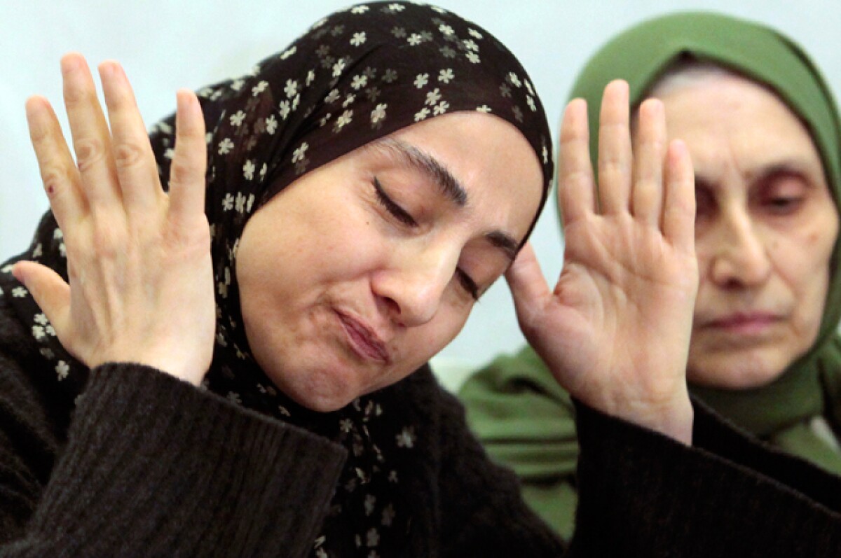 Zubeidat Tsarnaev, madre de Tamerlan (fallecido) y Dzhokhar (capturado) Tsarnaev, sospechosos de atentado en Boston. Foto de AP