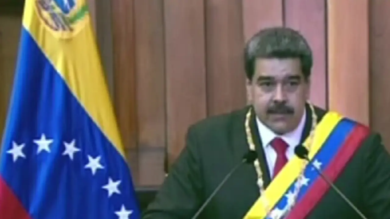 Con desconocimiento de su nuevo mandato se posesiona Nicolás Maduro ...