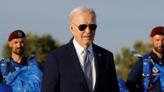 Videos del presidente de EE. UU. desorientado generan conmoción en redes