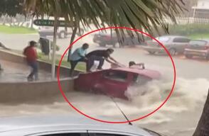 Papá narró cómo rescató a sus dos hijas atrapadas en un arroyo en Barranquilla