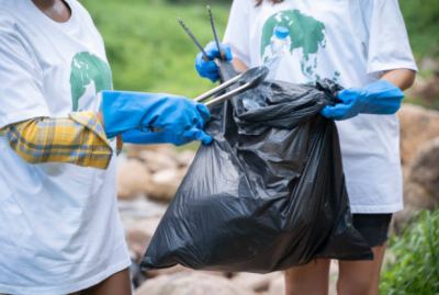 Foto referencial bolsa de basura 