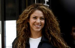 353997_shakira_2.jpg