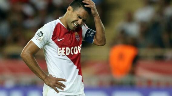 288000_Falcao García