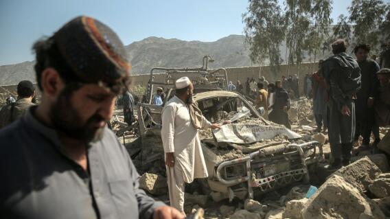 Gobierno de Pakistán bombardea la ciudad de Kabul y declara "guerra abierta" con Afganistán