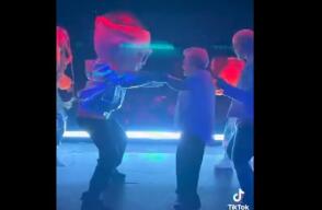 Abuelita- concierto Daddy Yankee