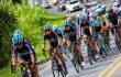Pelotón de ciclistas durante la Vuelta a Colombia femenina 2023