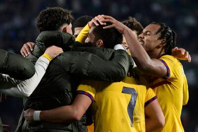 Barcelona celebra su victoria contra Betis Barcelona celebra su victoria contra Betis