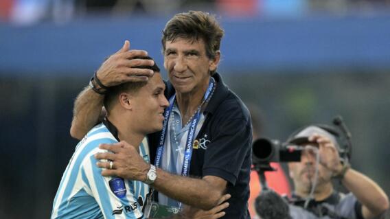 Juan Fernando Quintero junto a Gustavo Costas, en Racing. Juan Fernando Quintero junto a Gustavo Costas, en Racing.
