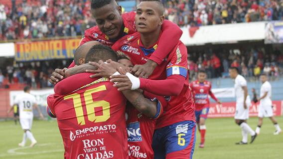 262449_pastocelebra300317cole.jpg