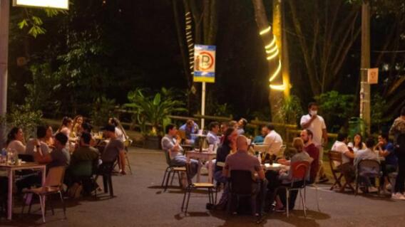 Toque de queda para menores en el Parque Lleras Toque de queda para menores en el Parque Lleras