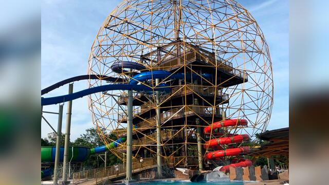 Antigua pista de la Hacienda Nápoles se transforma en atractivo parque acuático Antigua pista de la Hacienda Nápoles se transforma en atractivo parque acuático
