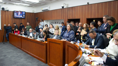 Comisión Cuarta del Senado aprueba la reforma laboral. Comisión Cuarta del Senado aprueba la reforma laboral.