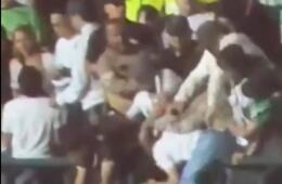 Hinchas de Nacional agreden, al parecer, a uno del Junior de Barranquilla. 