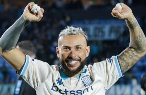 Duván Vergara le dio el triunfo a Racing sobre Belgrano en el fútbol de Argentina.