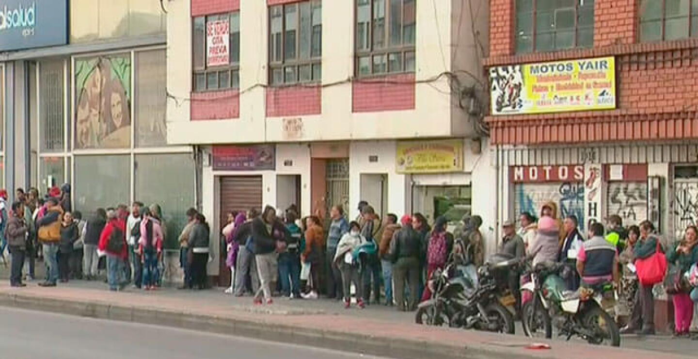largas-filas-salud.jpg