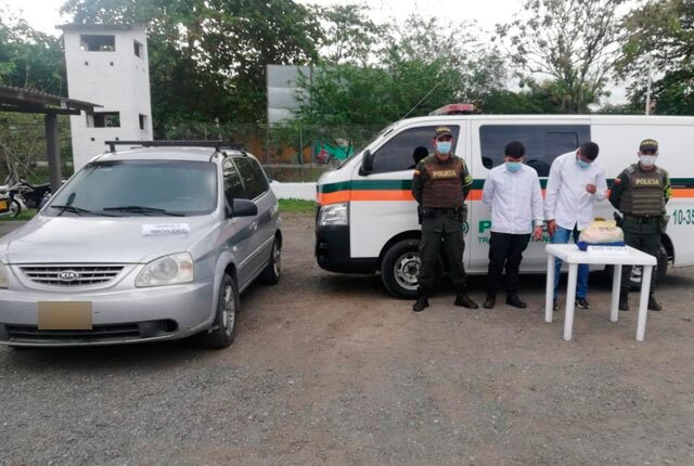 coche-funebre-cargado-con-coca-en-uraba1.jpg