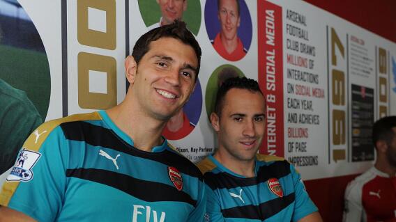 Emiliano 'Dibu' Martínez y David Ospina Emiliano 'Dibu' Martínez y David Ospina