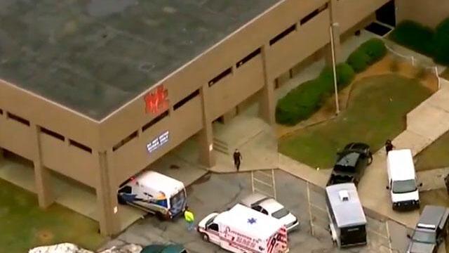 Tiroteo en escuela de Kentucky: cinco de los 16 heridos, en estado crítico