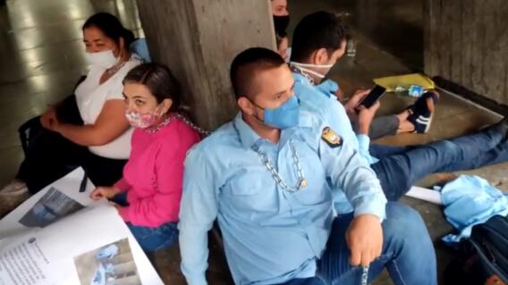 Agentes de tránsito protestan en La Alpujarra.jpg Agentes de tránsito protestan en La Alpujarra.jpg