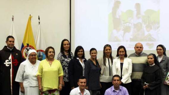 120315_colegios_excelencia.jpg 120315_colegios_excelencia.jpg