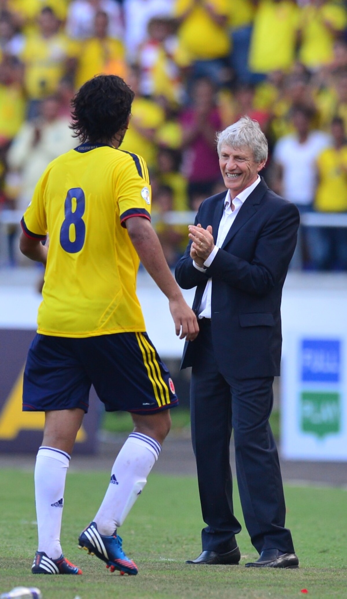 FLB-WC2014-QUALIFIERS-COL-URU
